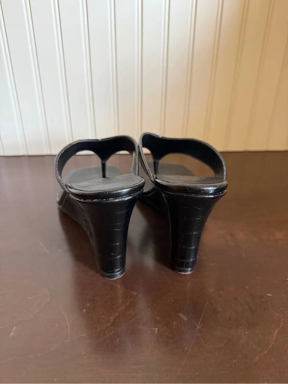 Apt. 9 Black Croc-Texture Wedge Thong Sandals